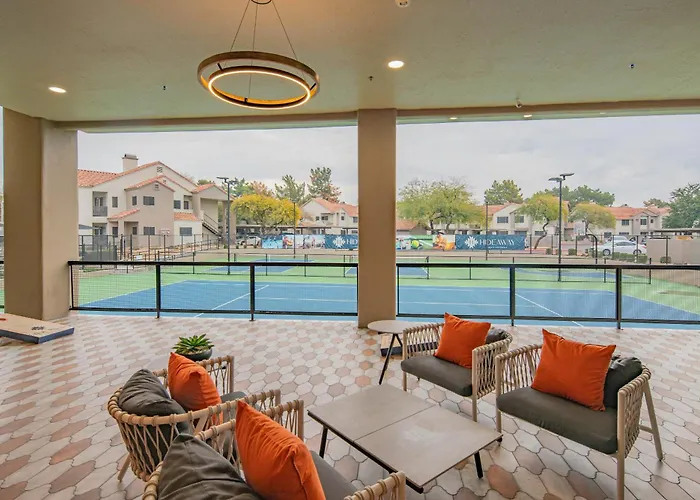 Family Retreat Pool Hot Tub Tennis & King Bd
